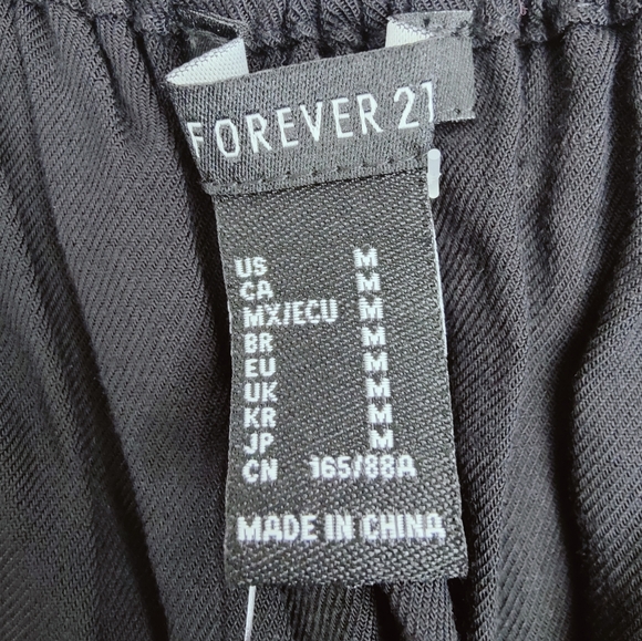 NWT Forever 21 Black Woven Off Shoulder Blouse Top Sz M - Picture 8 of 11